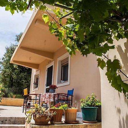 Flamiatos Garden Cottages Poulata Екстер'єр фото