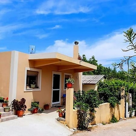 Flamiatos Garden Cottages Poulata Екстер'єр фото