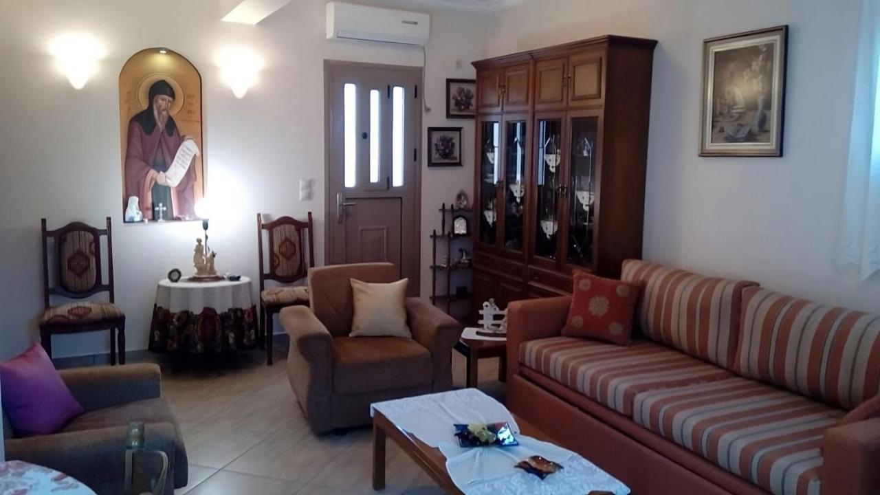 Flamiatos Garden Cottages Poulata Екстер'єр фото