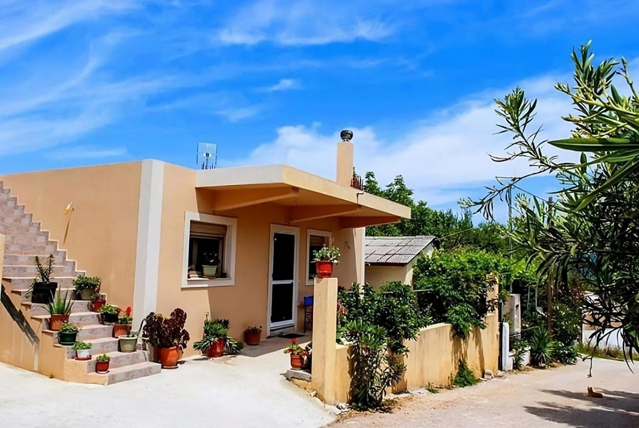 Flamiatos Garden Cottages Poulata Екстер'єр фото