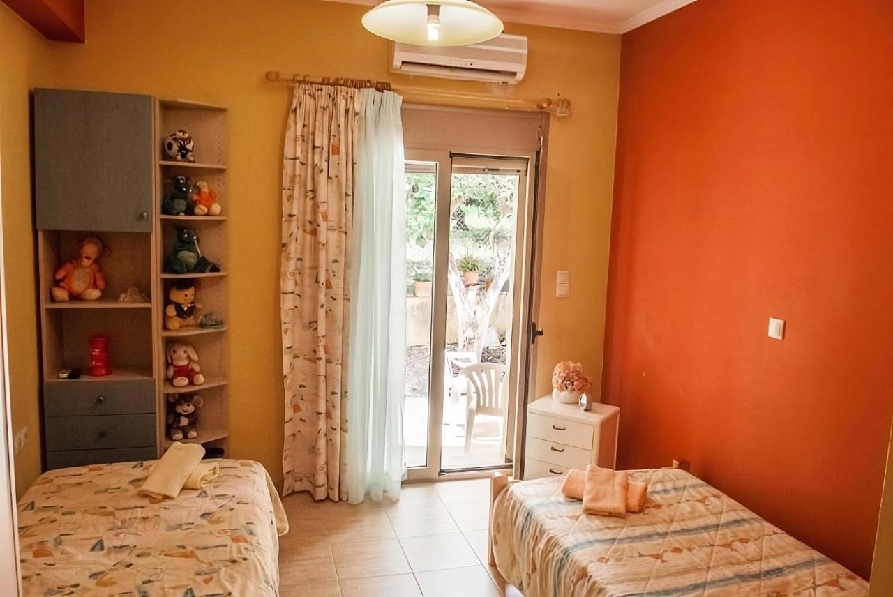 Flamiatos Garden Cottages Poulata Екстер'єр фото