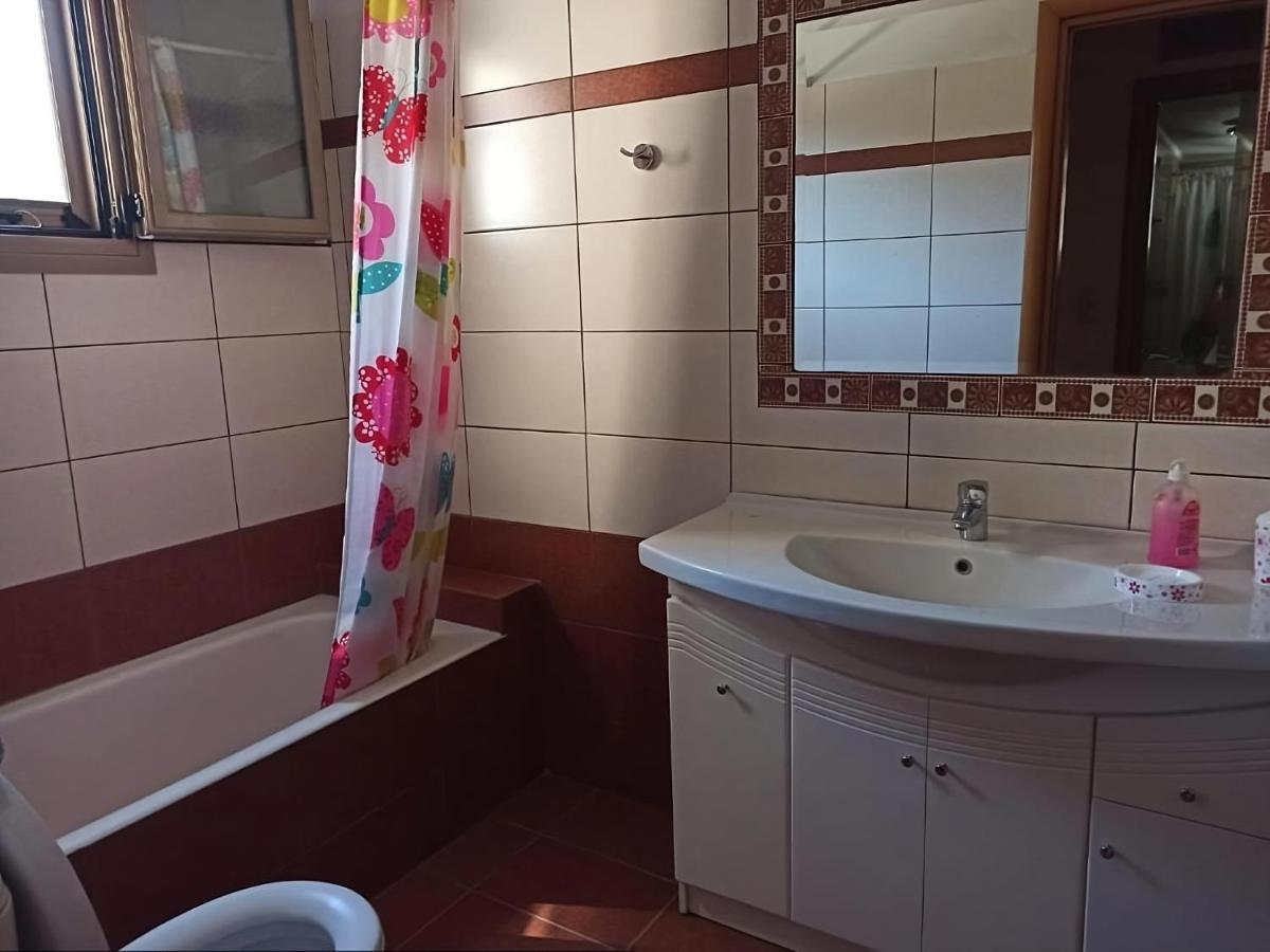 Flamiatos Garden Cottages Poulata Екстер'єр фото